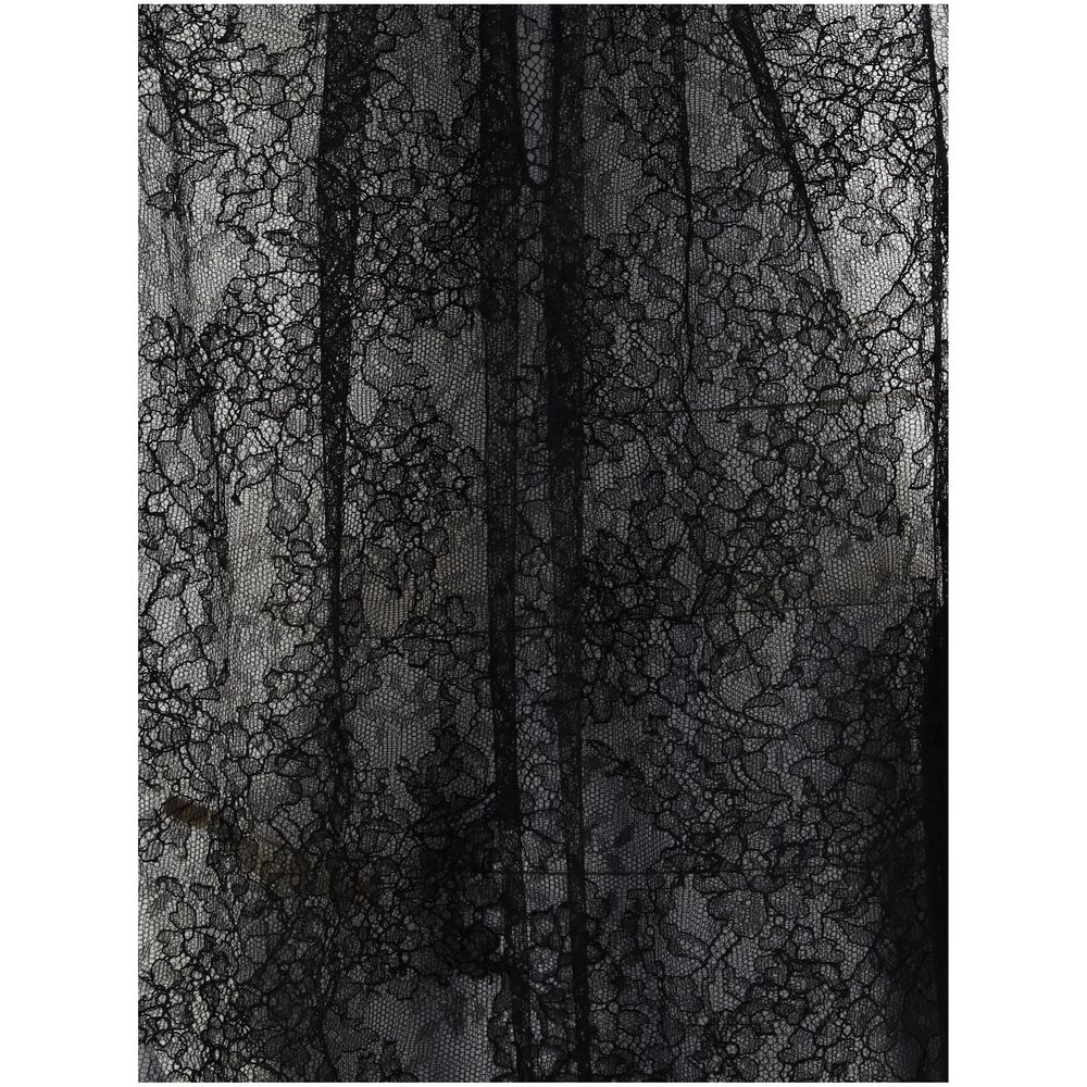 Sleeveless black Lace Top