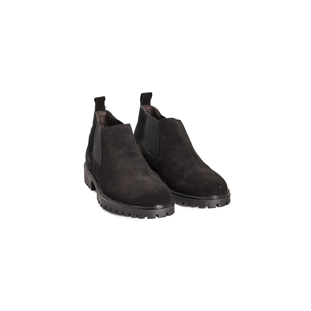 Black Calfskin Boot
